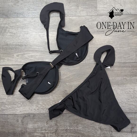 CharmLeaks Tuxedo Ruffle Cheeky Bikini Swimsuit Size L - Picture 6 of 6